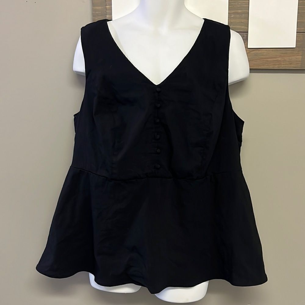 Torrid Black Sleeveless Peplum Top with Back Zipper and Faux Front Buttons-Sz 2